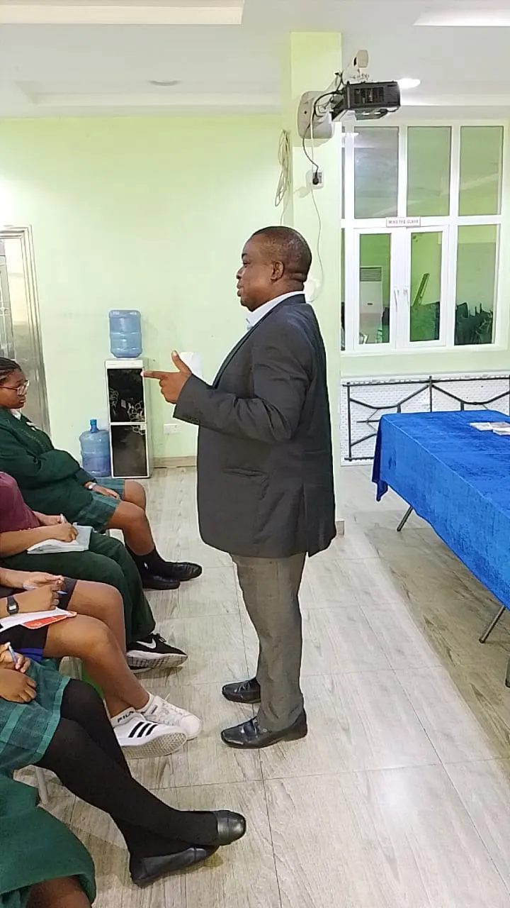 EEA study-abroad seminar with secondary-school students